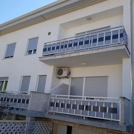 Hama Komunela Mit Garten Und Stellplatz By Interhome شقة أوماغ